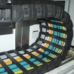 Shielded Abrasion- and Oil-resistant PUR Robot Cable for Dynamic Bending and Torsion Motions-ROBOT 900 DP